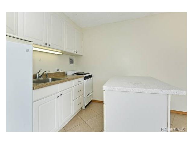 750 Amana Street, Honolulu, HI 96814