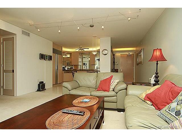 88 Piikoi Street, Honolulu, HI 96814