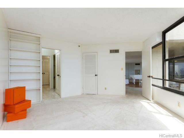 1221 Victoria Street, Honolulu, HI 96814
