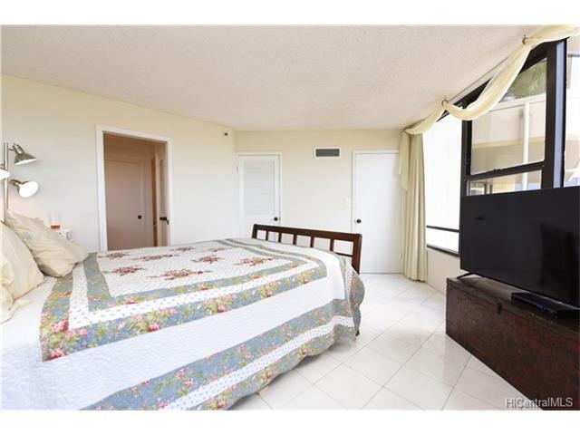 1221 Victoria Street, Honolulu, HI 96814
