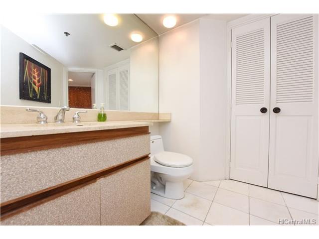 1221 Victoria Street, Honolulu, HI 96814