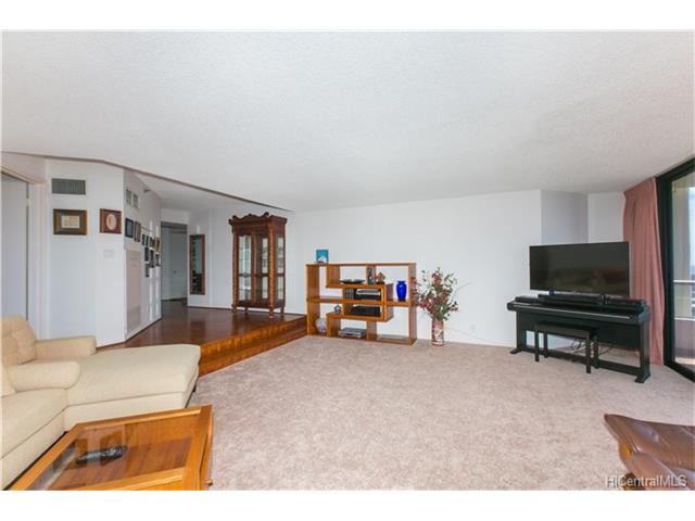 1221 Victoria Street, Honolulu, HI 96814