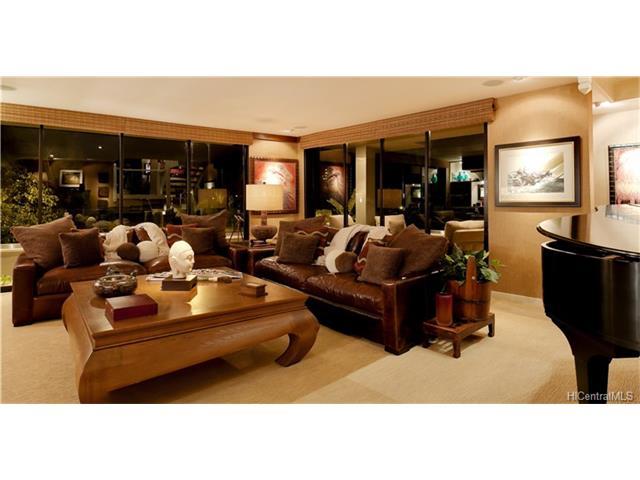 3002 Hibiscus Drive, Honolulu, HI 96815