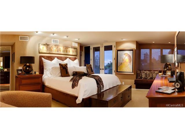 3002 Hibiscus Drive, Honolulu, HI 96815