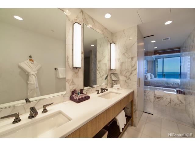 383 Kalaimoku Street, Honolulu, HI 96815