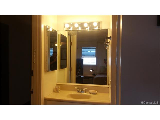 435 Walina Street, Honolulu, HI 96815