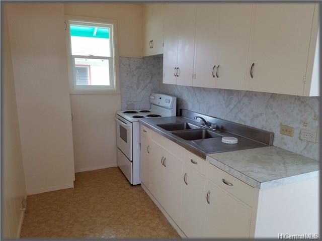 3232 Castle Street, Honolulu, HI 96815