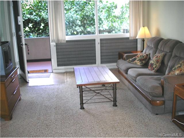 425 Ena Road, Honolulu, HI 96815