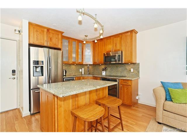 2140 Kuhio Avenue, Honolulu, HI 96815