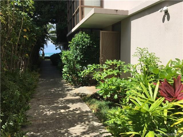 2987 Kalakaua Avenue, Honolulu, HI 96815