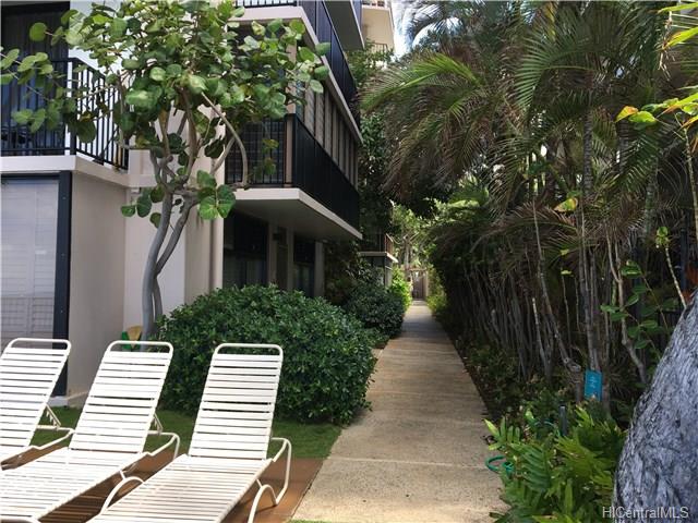 2987 Kalakaua Avenue, Honolulu, HI 96815