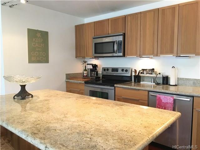 2987 Kalakaua Avenue, Honolulu, HI 96815