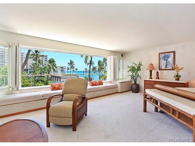 2895 Kalakaua Avenue, Honolulu, HI 96815