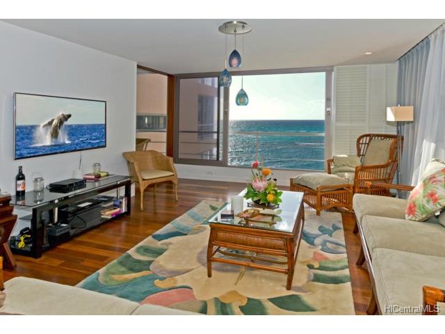 2979 Kalakaua Avenue, Honolulu, HI 96815