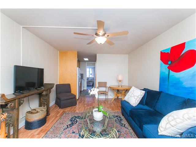 425 Ena Road, Honolulu, HI 96815