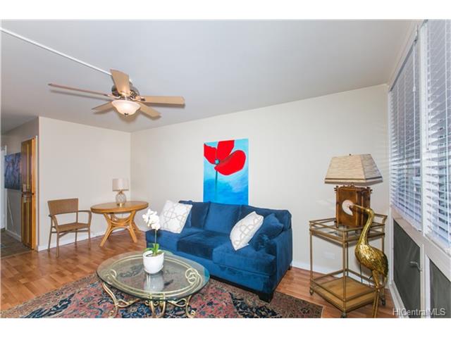425 Ena Road, Honolulu, HI 96815