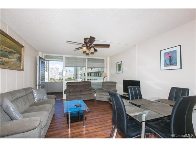 425 Ena Road, Honolulu, HI 96815