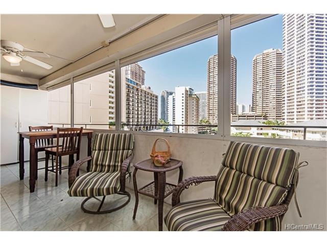 425 Ena Road, Honolulu, HI 96815