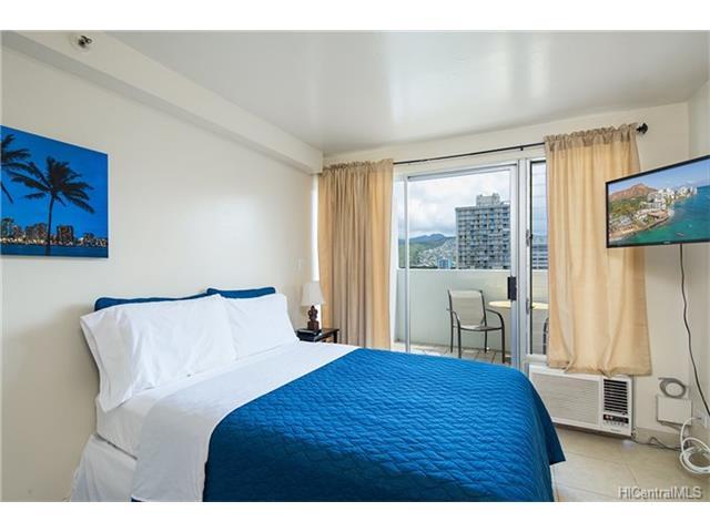 2463 Kuhio Avenue, Honolulu, HI 96815