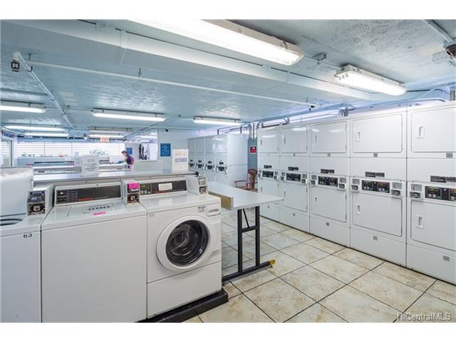 2463 Kuhio Avenue, Honolulu, HI 96815