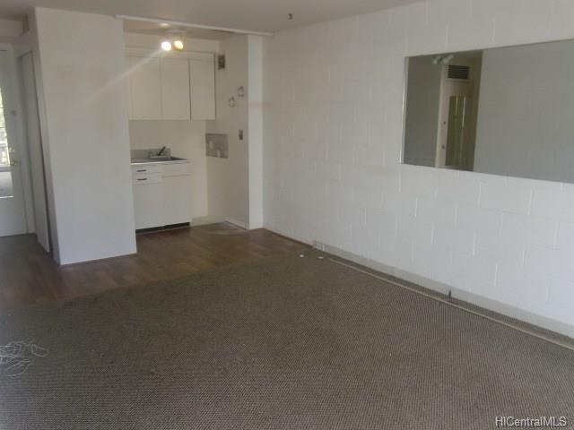 445 Kaiolu Street, Honolulu, HI 96815