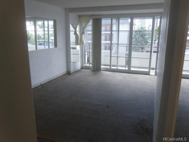 445 Kaiolu Street, Honolulu, HI 96815