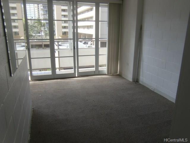 445 Kaiolu Street, Honolulu, HI 96815