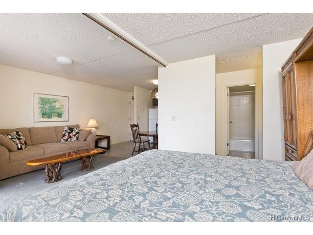 2240 Kuhio Avenue, Honolulu, HI 96815