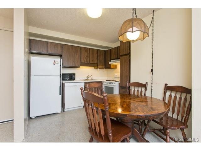 2240 Kuhio Avenue, Honolulu, HI 96815