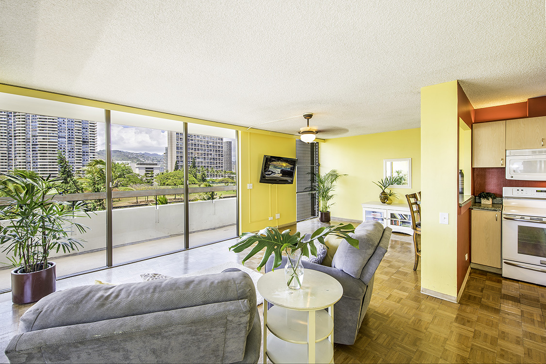 2029 Ala Wai Blvd #401, Honolulu, HI 96815
