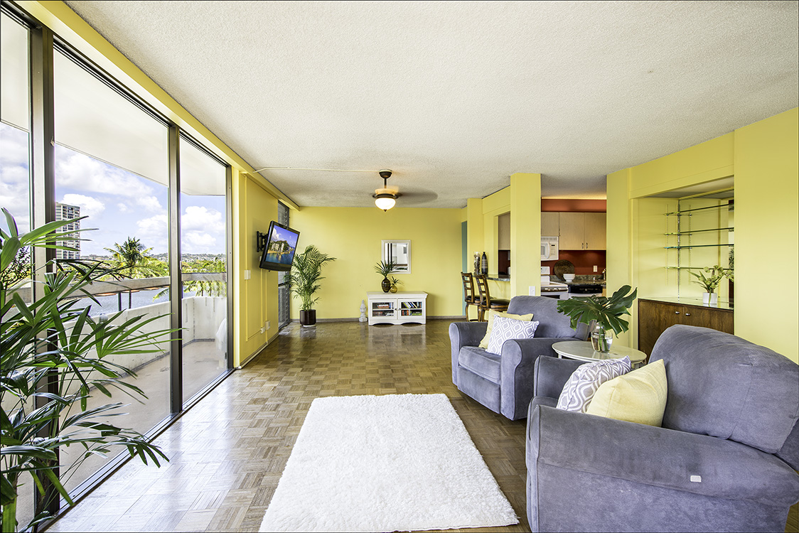 2029 Ala Wai Blvd #401, Honolulu, HI 96815