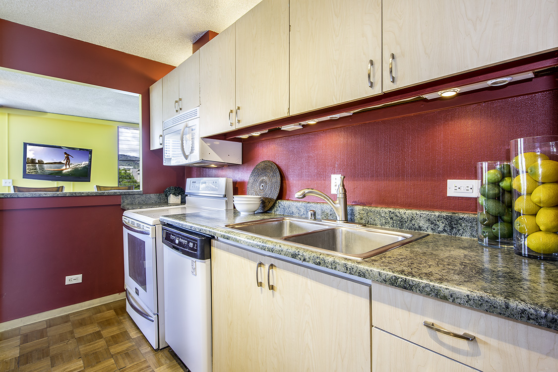 2029 Ala Wai Blvd #401, Honolulu, HI 96815