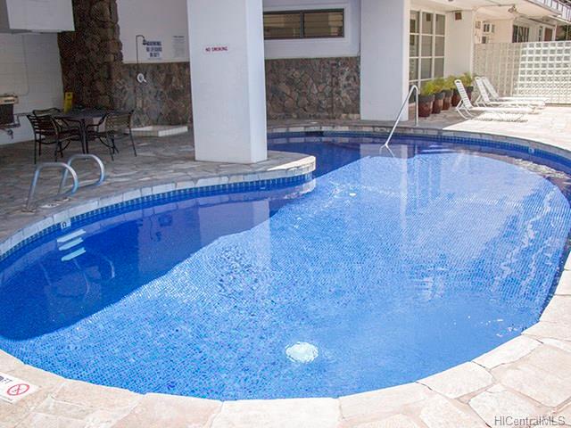 445 Kaiolu Street, Honolulu, HI 96815
