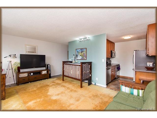 2092 Kuhio Avenue, Honolulu, HI 96815
