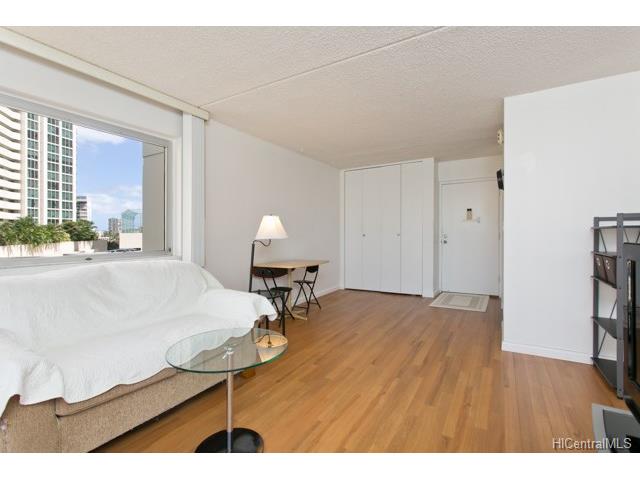 400 Hobron Lane, Honolulu, HI 96815