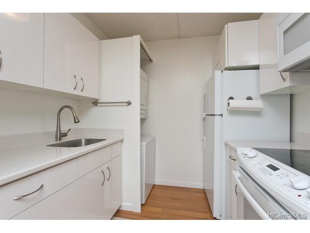 400 Hobron Lane, Honolulu, HI 96815