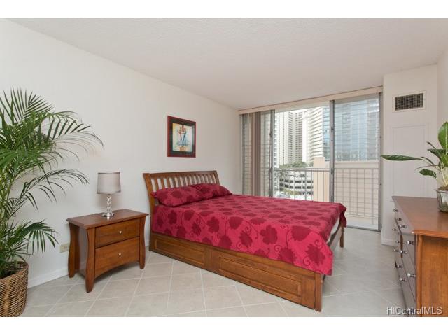 1925 Kalakaua Avenue #804, Honolulu, HI 96815