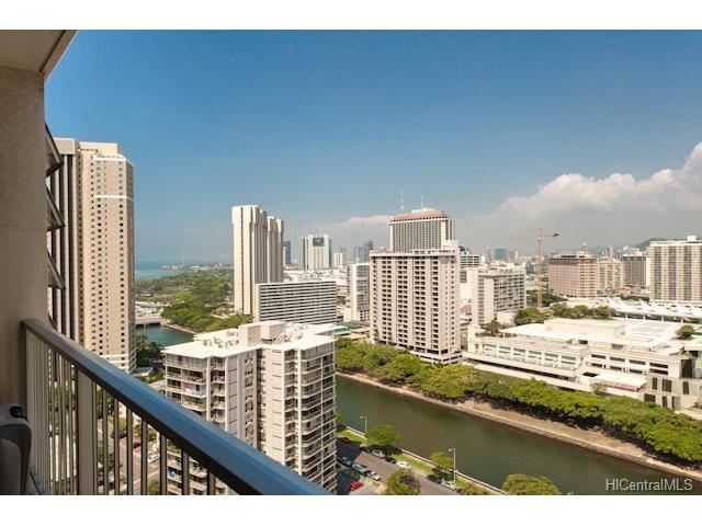 400 Hobron Lane, Honolulu, HI 96815