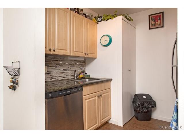 400 Hobron Lane, Honolulu, HI 96815