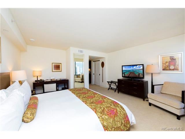 223 Saratoga Road, Honolulu, HI 96815