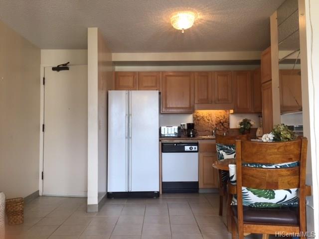 2240 Kuhio Avenue, Honolulu, HI 96815