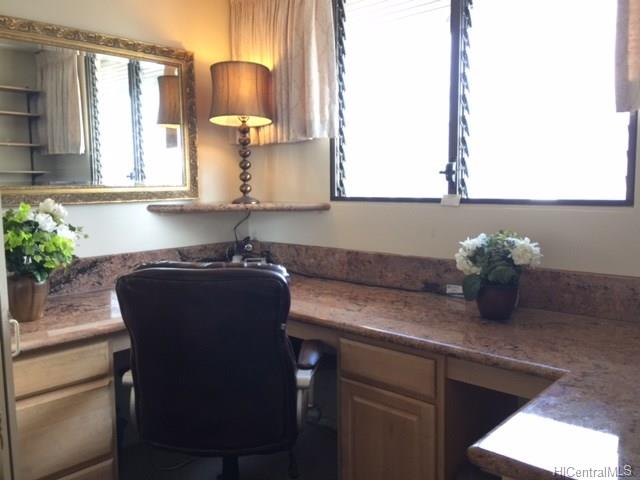 2240 Kuhio Avenue, Honolulu, HI 96815