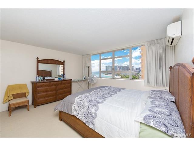 2500 Kalakaua Avenue, Honolulu, HI 96815