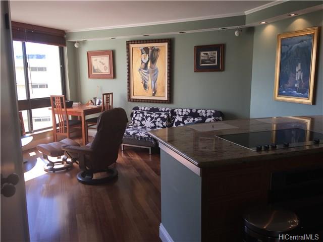 300 Wai Nani Way, Honolulu, HI 96815