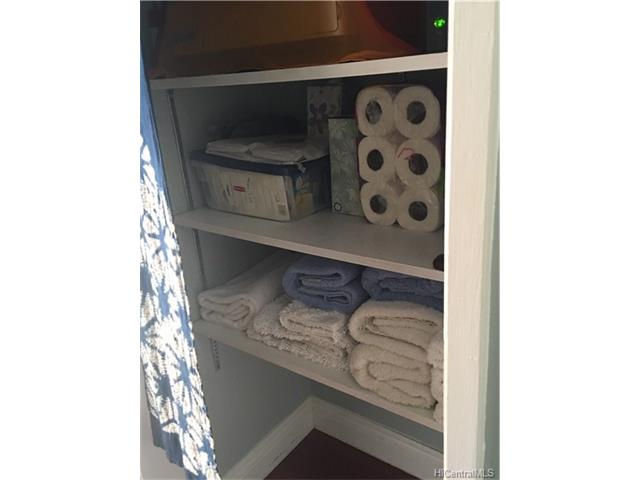 300 Wai Nani Way, Honolulu, HI 96815