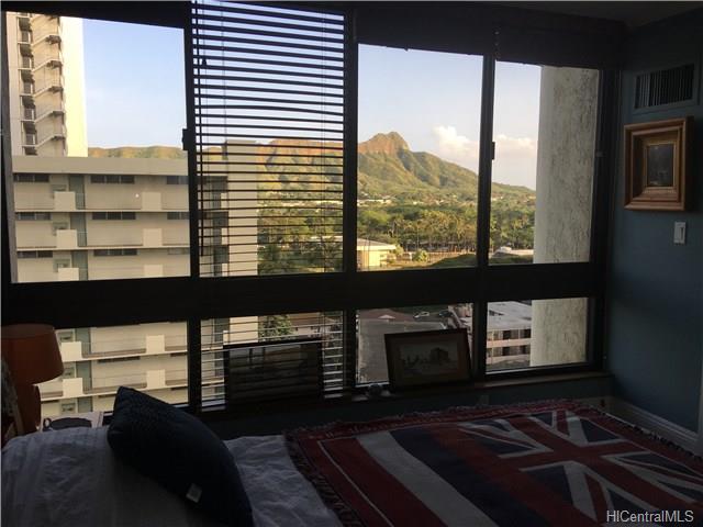 300 Wai Nani Way, Honolulu, HI 96815