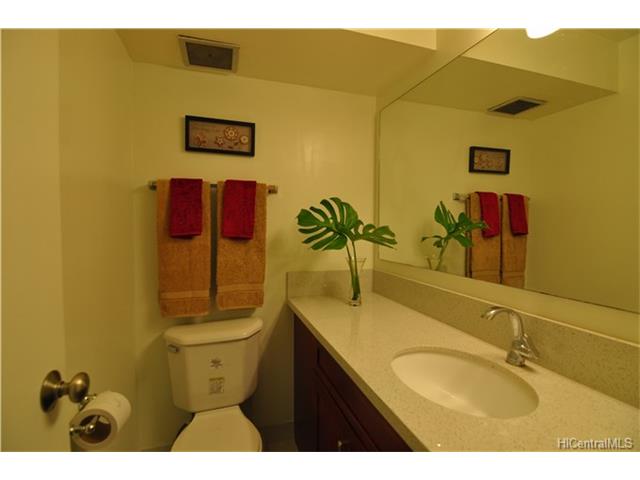 430 Keoniana Street, Honolulu, HI 96815
