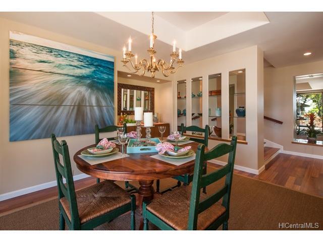 219 Kaalawai Place, Honolulu, HI 96816