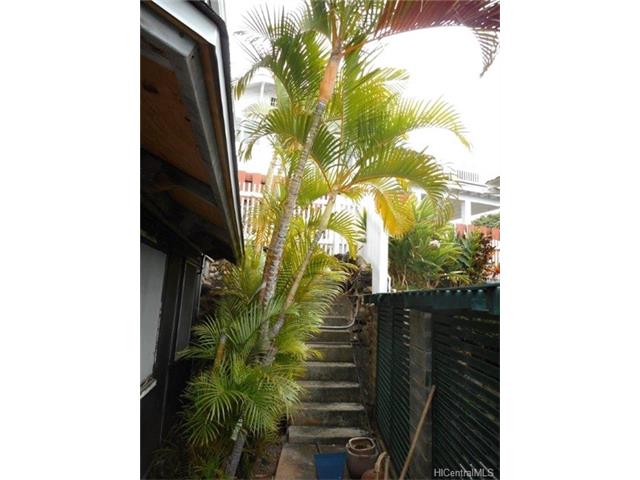 1602B-S Mikahala Way, Honolulu, HI 96816