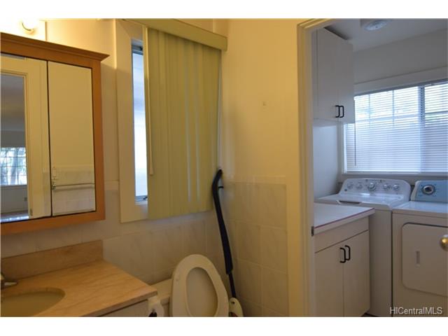 1880 Mahana Street, Honolulu, HI 96816